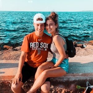 Meet your Posher, Claire